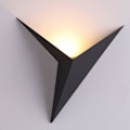 Miniatyrbillede 1 af 5: Moderne indendørs LED væglampe trekant væglampe jern korridorlampe til soveværelse trapper (varmt lys 3000K)