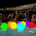 Miniatyrbilde 1 av 4: Oppblåsbare strandball med LED-lys, 13/16 farger, glødende ball (13 farger)