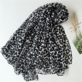Miniatyrbillede 3 af 4: Sort hvid leopard print silkes巾, trykt tørklæde180*90cm