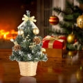 Miniatyrbilde 2 av 5: Liten kunstig juletre i furu til skrivebord, midtpunkt, Chris