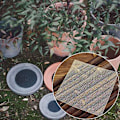 Miniatyrbillede 2 af 5: 50 stk. Blomsterpotte Hul Net Pad Bundgitter Mat Anti-korrosion Åndbar Net Mesh Til Plant Pot Dræning Mesh Skærme