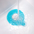 Miniatyrbild 3 av 5: Bad- och handfatspropp i silikon, badkarsset i gummi, vattenpropp