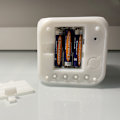Miniatyrbild 3 av 5: Färgglad LED-klocka med färgväxling, fyrkantig, för studenter och barn