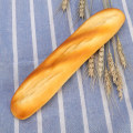 Miniatyrbild 1 av 3: Konstgjord bröd falskt bröd simuleringsmatmodell köksdekoration rekvisita simuleringsbröd (croissant) medium（B）