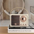 Miniatyrbild 1 av 3: Retro Bluetooth-högtalare i gammaldags klassisk stil med stark basförstärkning, hög volym, trådlös Bluetooth-anslutning, vit
