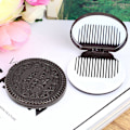 Miniatyrbillede 1 af 2: Supertilbud på brune, søde spejle i form af cookies - makeup, chokolade, kam, lommespejl, stående spejl