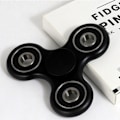 Miniatyrbild 4 av 5: Set med 4 Fidget Bärbara Snurrande Toppar med Högpresterande Stre