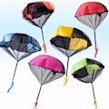 Miniatyrbild 2 av 4: 2 st Hand Throw Parachute Män Set Tangle Free Flight Kreativ Slumpmässig Färg Leksak För Pojkar Och Flickor