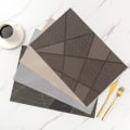 Miniatyrbillede 1 af 6: Dækkeserviet sæt med 4 dækkeservietter sæt skridsikre varmebestandige skridsikre PVC dækkeserviet vaskbar vævet vinyl til køkken spisebord 45 * 30 cm