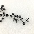 Miniatyrbilde 1 av 3: 6 stk. Stålpigger, Rustfrie Stålpigger, Sorte, Vakuumbelagte, Allergivenlige (3mm+4mm+5mm+6mm+7mm+8mm)
