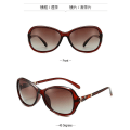 Pikkukuva 2 / 2: Aurinkolasit Aviator Uv-suojalla