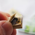Miniatyrbillede 5 af 5: 80 simulerede magiske genstande af Won Micro koreanske pengesedler (5W won)