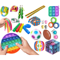 Pikkukuva 1 / 7: 30-Kpl Fidget Toys - Pop It, Stressipallo, Dimple, Pavut Multicolor