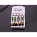 Miniatyrbillede 2 af 3: 4x Batterioplader / Oplader - AA & AAA Batterier White