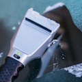 Pikkukuva 3 / 4: Elektrisk Isskrapa med Värme