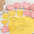 Miniatyrbillede 3 af 5: Spiderman Superman Cookie Cutters Søde Form Kage Fondant Bagning DIY Form 8stk/sæt