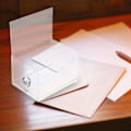 Miniatyrbild 5 av 6: Akryldispenserbox, låsbar, låsbar donationsbox, låsbar kommentarlotterilåda, valsedel, donation, visitkort