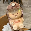 Pikkukuva 1 / 4: Kawaii-karhu olkipullo, söpö vesipullo Kawaii-tarral, vuodotön Kawaii-karhupullo, täydellinen tyttöjen kouluretkille