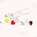 Miniatyrbillede 3 af 11: Q. Ger Creative Håndværk Cartoon Sød Frugt Dyr Stud Øreringe Sjove Øreringe Håndlavet Varme Krympbare Sheet Stud Øre Ringe Stald Bear Bugs Bunny