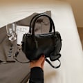 Miniatyrbild 7 av 9: Koreanska Mode Små Handväskor Kvinnor 2024 Sommar Ny Enkel Lilla Torget Väska Western Style Hög Kvalitet Crossbody Bag Mode Silver