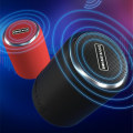 Pikkukuva 3 / 3: Mini kannettava Booms Bass Bluetooth-kaiutin ulkoilman langaton stereokaiutin Mp3-soitin Red