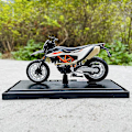 Miniatyrbild 4 av 5: Maisto 1:18 Ktm 690 Smc R Statisk Gjutmodell Bilmodell Legering Leksakssamling Motorcykelmodell Äkta Auktorisation KTM 690 SMC R
