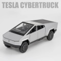 Miniatyrbild 1 av 4: 1:32 Tesla Model X Model 3 Model S Model Y Legering Bilmodell Diecasts Leksaksbil Ljud Och Ljus Barnleksaker För Barnpresenter Pojk Leksak Cybertruck Silver