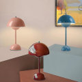 Miniatyrbillede 3 af 4: Genopladelig LED-bordlampe i form af en svampeblomst til soveværelse, spisestue, berøringsnatlys, enkel og moderne dekoration rechargeable yellow