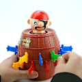 Pikkukuva 3 / 3: Pop Up Pirate Classic Kids Action Educational Board Game Toy For Up To 4 Players Pirate Bucket Decompression Toy