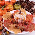 Miniatyrbilde 4 av 7: Thanksgiving-dekorasjonssett, 128 stk kunstige lønneblader, høstgresskar, kongler og gresskar for høst, høst og Halloween-hjemmefestdekorasjon