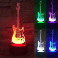Miniatyrbilde 2 av 4: Gitarformet 3D akryl elektrisk LED nattlys 7 farger endring skrivebordslampe