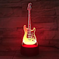 Miniatyrbilde 3 av 4: Gitarformet 3D akryl elektrisk LED nattlys 7 farger endring skrivebordslampe