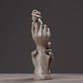Miniatyrbild 5 av 5: Hemdekor Resin Skulptur Hem Figur Hållande Händer Prydnader Par Bröllop Present Prydnader Grey