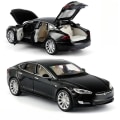Miniatyrbild 1 av 5: 1/32 Tesla Model X 90d SUV Leksaksbilmodell Gjutna Metall Miniatyr Ljud & Ljus Drag tillbaka 1:32 Samlingspresent För Pojke Barn TESLA MODEL S Black