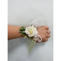 Miniatyrbillede 4 af 5: 2 stk. Hvide Rosen Håndled Blomster og Mænds Bryllupsblomster Bryllupsceremoni og Håndled Corsage, Brude Bryllupsblomster Tilbehør