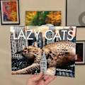 Miniatyrbillede 2 af 5: Kattekalender 2024, Lazy Cat Kalender 2024, Søde Katte Vægkalender 2024, Sjove Månedskalendere, Gave Til Katteelskere