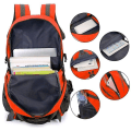 Miniatyrbild 4 av 4: 40L Stor Vattentät Ryggsäck Camping Vandring Promenader Utomhus Resa Ryggsäck Black
