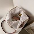 Miniatyrbillede 5 af 5: Håndvævet blød stor strå skuldertaske Retro Boho Tote tasker sommer strand vævet taske Rattan håndtaske - Brun -