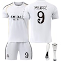 Pikkukuva 1 / 2: 2526 Uusi Real Madrid Lyhythihainen Jalkapallopaita Aikuisille ja Lapsille - Useita Tyylejä No.9 MBAPPE No.9 MBAPPE-FQ4- No.9 MBAPPE 16