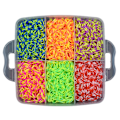 Pikkukuva 2 / 5: Loom Bands -setti 4 500 kpl kuminauhoja - Tee omia rannekoruja ja hahmoja, monivärinen