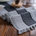Miniatyrbilde 1 av 5: Makramé Bordløper Vevd Rustikk Bordløper Bomull Lin Boho Stil Bordløper med Frynser for Spisebord (Grå, 30x180cm)-FQ4-