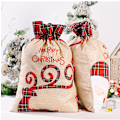 Miniatyrbilde 5 av 6: 2 stk. nye juledekorative rutete applikerte broderte store stoffposer barnas julegaveposer godteposer
