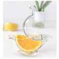 Miniatyrbild 5 av 7: Bird Lemon Wedge Squeezer，Klar färg Fågelformad Akryl Hand Citron Saftcentrifug