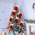 Miniatyrbilde 4 av 5: Julestrømpe med 26 bokstaver, broderte initialer Mini Søte Julestrømper Bomullssnor med Supermyke Hvite Plysjmansjetter Juledekorasjon