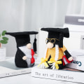 Miniatyrbillede 3 af 5: 2 stk. sort studenterhue uden ansigt, sød bonusdukke til dimissionssæsonen, julegavepynt