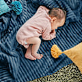Miniatyrbild 5 av 6: Fleecefilt Twin Storlek - 51x59, Blå - Mjuk, Fluffig, Fluffig, Varm, Mysig - Perfekt plagg för soffa, säng, soffa - med Pom Pom fransar - Flanell Blanke