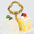 Miniatyrbild 7 av 7: 3-vånings porslinscupcakesställ, serveringsställ i våningar, fyrkantigt vitt präglat dessertställ, bröllopsfester Serveringsfat
