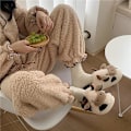 Miniatyrbild 4 av 5: Cartoon Cow Cotton Tofflor, Vinter inomhus utomhustofflor för kvinnor