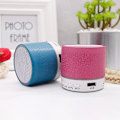 Pikkukuva 2 / 3: A10 Metallinen Bluetooth Audio Subwoofer Mini Teräskanuuna Langaton Korttikaiutin (2 kpl)
