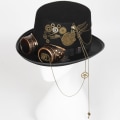 Pikkukuva 2 / 5: Steampunk-tyylisen hatun ja goottilaisten lasien yhdistelmä - Retroinen raskasteollisuushattu